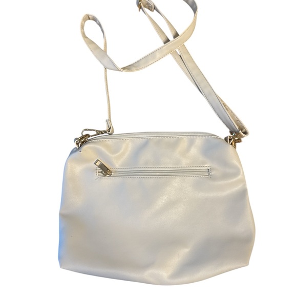 Elegant Cream Shoulder Bag - Picture 3 of 4